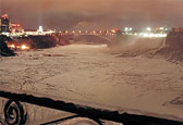 Frozen Niagara '08